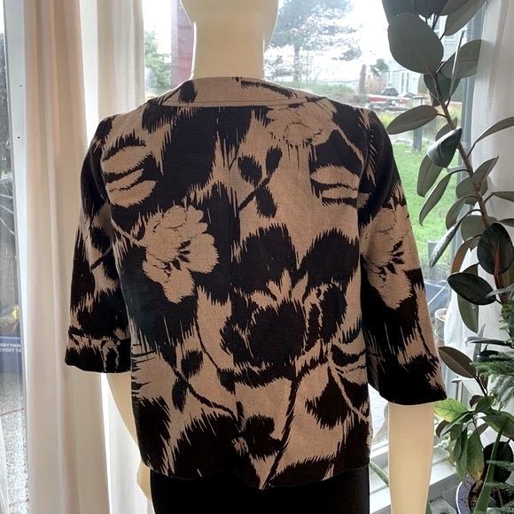 Micheal by Micheal Kors, Cropped Linen Jacket, Brown Floral, 3/4 Sleeves, Large - Picture 2 of 8